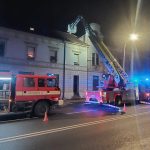 V Táboře na Budějovické hořelo od krbu v podkrovním bytě