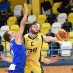 Vyrovnaný duel prohráli Sršni až ve čtvrtém dějství
