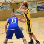 Vyrovnaný duel prohráli Sršni až ve čtvrtém dějství