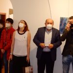 Malbu a porcelán z dílny Lenky Sárové Malíské vystavují v Táboře U Radnice