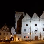 Malbu a porcelán z dílny Lenky Sárové Malíské vystavují v Táboře U Radnice