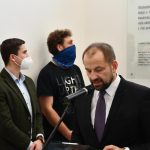 Náměstek hejtmana František Talíř odhalil v Písku pamětní desku obětem nacismu a komunismu