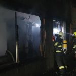 Požár zasáhl chatu v plném rozsahu. Škoda je 400 tisíc korun