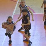 VIDEO: Malé basketbalistky udělaly své trenérce radost. Čím?