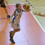 VIDEO: Malé basketbalistky udělaly své trenérce radost. Čím?