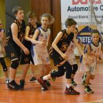 VIDEO: Malé basketbalistky udělaly své trenérce radost. Čím?