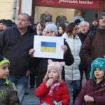 Lidé dnes v Písku vyjádřili podporu Ukrajině. Dvě ruské dívky se omluvily za svou zemi