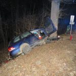 Tragická nehoda. V autě mezi Vyšším Brodem a Rožmberkem nad Vltavou byl nalezen mrtvý řidič