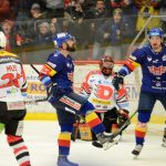 VIDEO: Pardubice poprvé padly! Vyprodaná Budvar aréna tleskala první výhře Motoru v play off