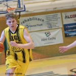 Nekompletní Sršni vydřeli v rozhodujícím duelu postup