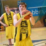 Nekompletní Sršni vydřeli v rozhodujícím duelu postup