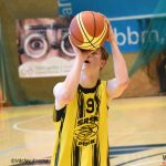 Nekompletní Sršni vydřeli v rozhodujícím duelu postup