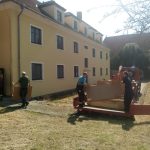 Hasiči přivezli nábytek pro ukrajinské uprchlíky