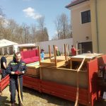 Hasiči přivezli nábytek pro ukrajinské uprchlíky