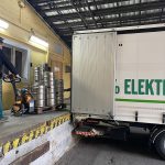 Klostermanna a Dudáka nyní rozváží Volvo na elektropohon