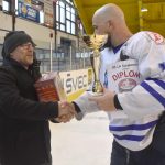 VIDEO: Hokejové Drahonice slaví titul okresního přeborníka