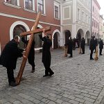 Zvuk zvonů v Třeboni nahradilo hrkání