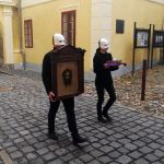 Zvuk zvonů v Třeboni nahradilo hrkání