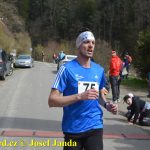 Velikonoční běh navštívili hvězdní běžci z celého kraje. Broušené vázy za vítězství odvezli Vaš a Šindelářová do Budějovic