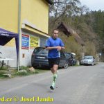 Velikonoční běh navštívili hvězdní běžci z celého kraje. Broušené vázy za vítězství odvezli Vaš a Šindelářová do Budějovic