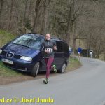 Velikonoční běh navštívili hvězdní běžci z celého kraje. Broušené vázy za vítězství odvezli Vaš a Šindelářová do Budějovic