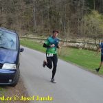 Velikonoční běh navštívili hvězdní běžci z celého kraje. Broušené vázy za vítězství odvezli Vaš a Šindelářová do Budějovic