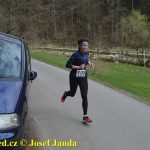 Velikonoční běh navštívili hvězdní běžci z celého kraje. Broušené vázy za vítězství odvezli Vaš a Šindelářová do Budějovic