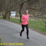 Velikonoční běh navštívili hvězdní běžci z celého kraje. Broušené vázy za vítězství odvezli Vaš a Šindelářová do Budějovic