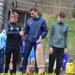 Velikonoční běh navštívili hvězdní běžci z celého kraje. Broušené vázy za vítězství odvezli Vaš a Šindelářová do Budějovic