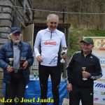 Velikonoční běh navštívili hvězdní běžci z celého kraje. Broušené vázy za vítězství odvezli Vaš a Šindelářová do Budějovic