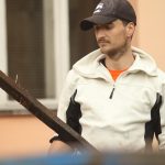 VIDEO: Dvorek knihovny ve Vodňanech se mění před očima. Dobrovolníci navlékli montérky