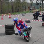Mini motorky závodily u Podolského mostu
