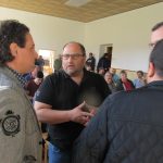 Obyvatelé táborských Měšic řekli radnici své: Zeleně máme dost za plotem. Řešte parkování