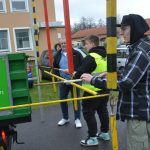 VIDEO: Studenti se utkali v jízdě zručnosti. Za volant traktoru usedly i čtyři dívky