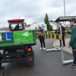 VIDEO: Studenti se utkali v jízdě zručnosti. Za volant traktoru usedly i čtyři dívky