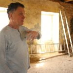 Rozpadlou tvrz v Mladějovicích jsme vzali jako výzvu, říká majitel Bernard Durych