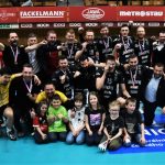 Jihostroj má extraligový bronz! Kapitán Radek Mach ukončil kariéru s medailí na krku
