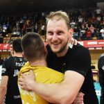 Jihostroj má extraligový bronz! Kapitán Radek Mach ukončil kariéru s medailí na krku