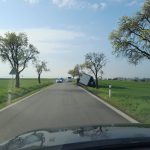 Kamion na Táborsku skončil v příkopu, auto na Jindřichohradecku na střeše