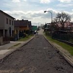 V dačické čtvrti K Hradišťku opravují silnice i chodníky. Změní se tu dopravní provoz