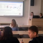 O kurzy češtiny je mezi ukrajinskými uprchlíky zájem. V Jindřichově Hradci je učí studentky z Ukrajiny i Běloruska