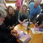 Pohádkovou knihu Pavla Šmidrkala v Bechyni pokřtil Zdeněk Troška