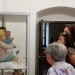 Panenky, autíčka, céčka, stavebnice a další hračky potěší návštěvníka v plánském muzeu