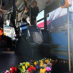 Autobus se v rámci Budějovického majálesu promění v umělecké dílo