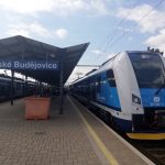 Z Českých Budějovic se do čtyř směrů poprvé rozjely nové vlaky RegioPanter