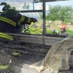 Těžká nehoda autobusu a dvou aut v Dačicích prověřila součinnost složek IZS