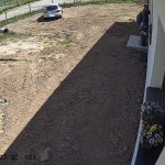 Zloděj kradl v rodinném domě. Policisté pátrají po totožnosti muže z kamer