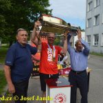 VIDEO: Aleš Krátoška představil v Táboře Masarykův pohár pro vítěze hokejové extraligy