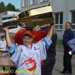 VIDEO: Aleš Krátoška představil v Táboře Masarykův pohár pro vítěze hokejové extraligy