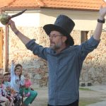 Muzejní noc v Milevsku nabídla historickou hudbu, střelbu z kanonů i kouzlení